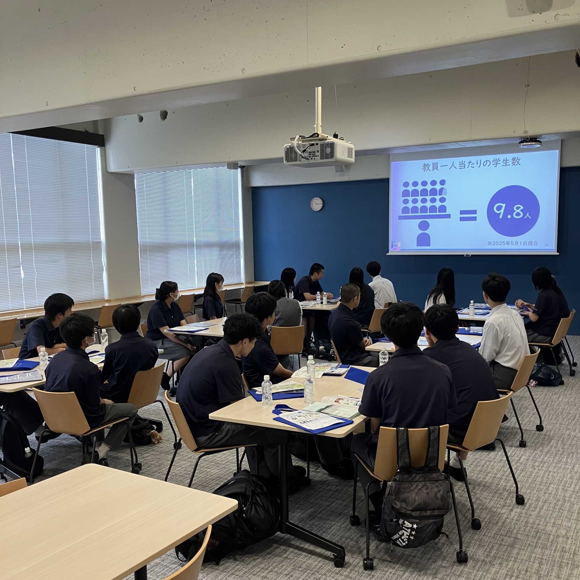 一貫コース２年大学見学　成城大学
