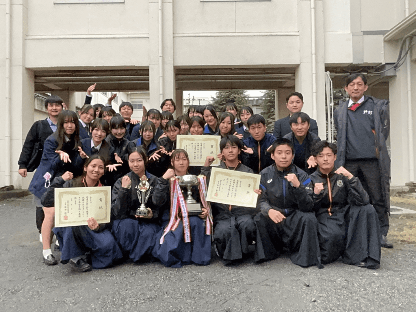 弓道部女子団体県大会優勝!全国選抜出場決定しました!