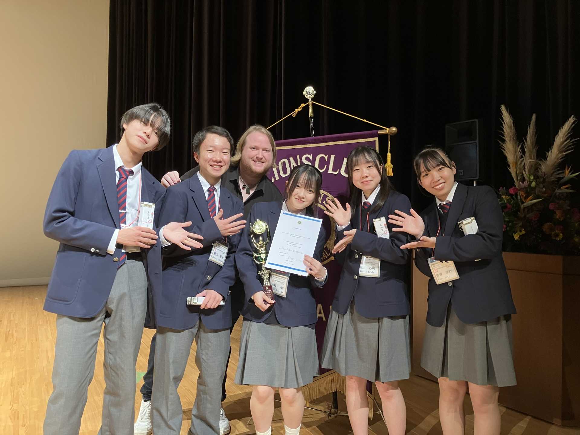 「イングリッシュ・スピーチ・コンテスト」準優勝！