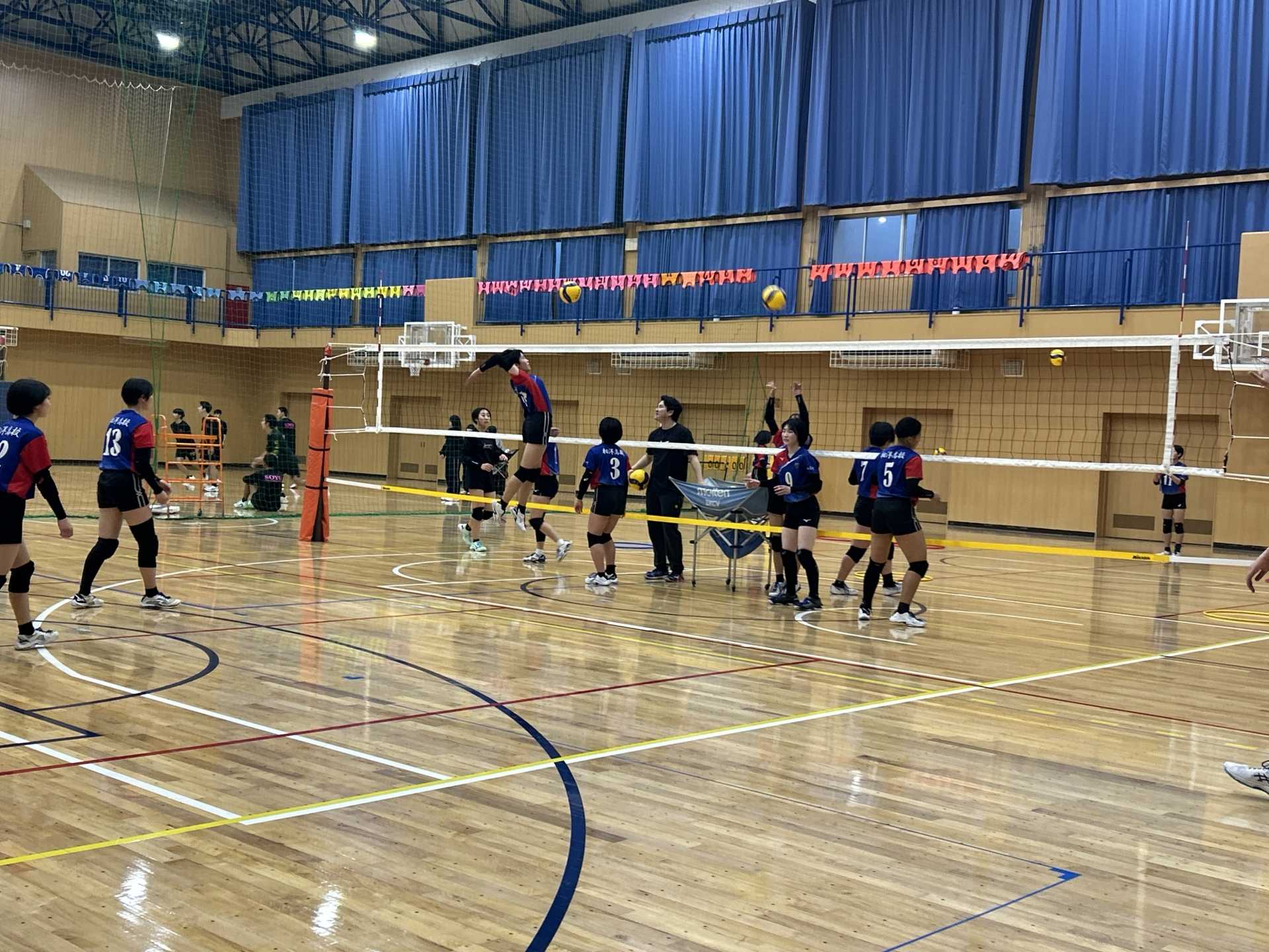 バレーボール（女）部の活動の様子
