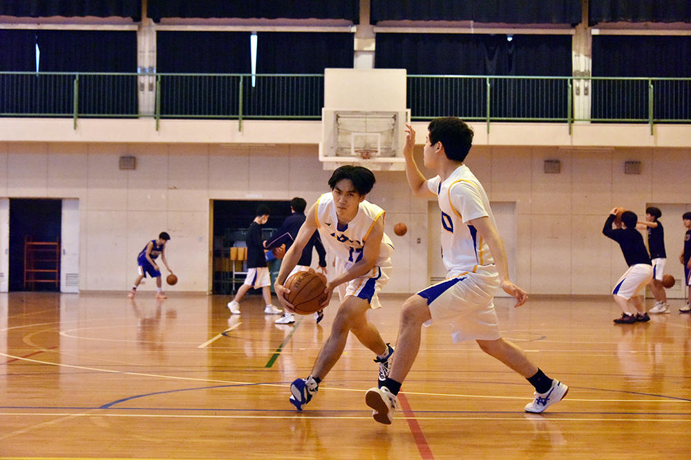 バスケットボール（男）部の活動の様子
